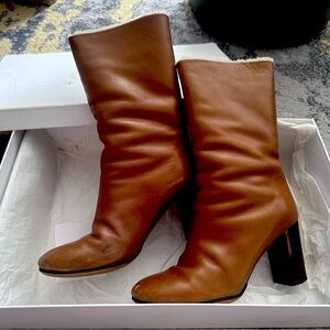 Chloe tan leather boots shearling lined
